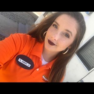 Meet your Posher, Abigail